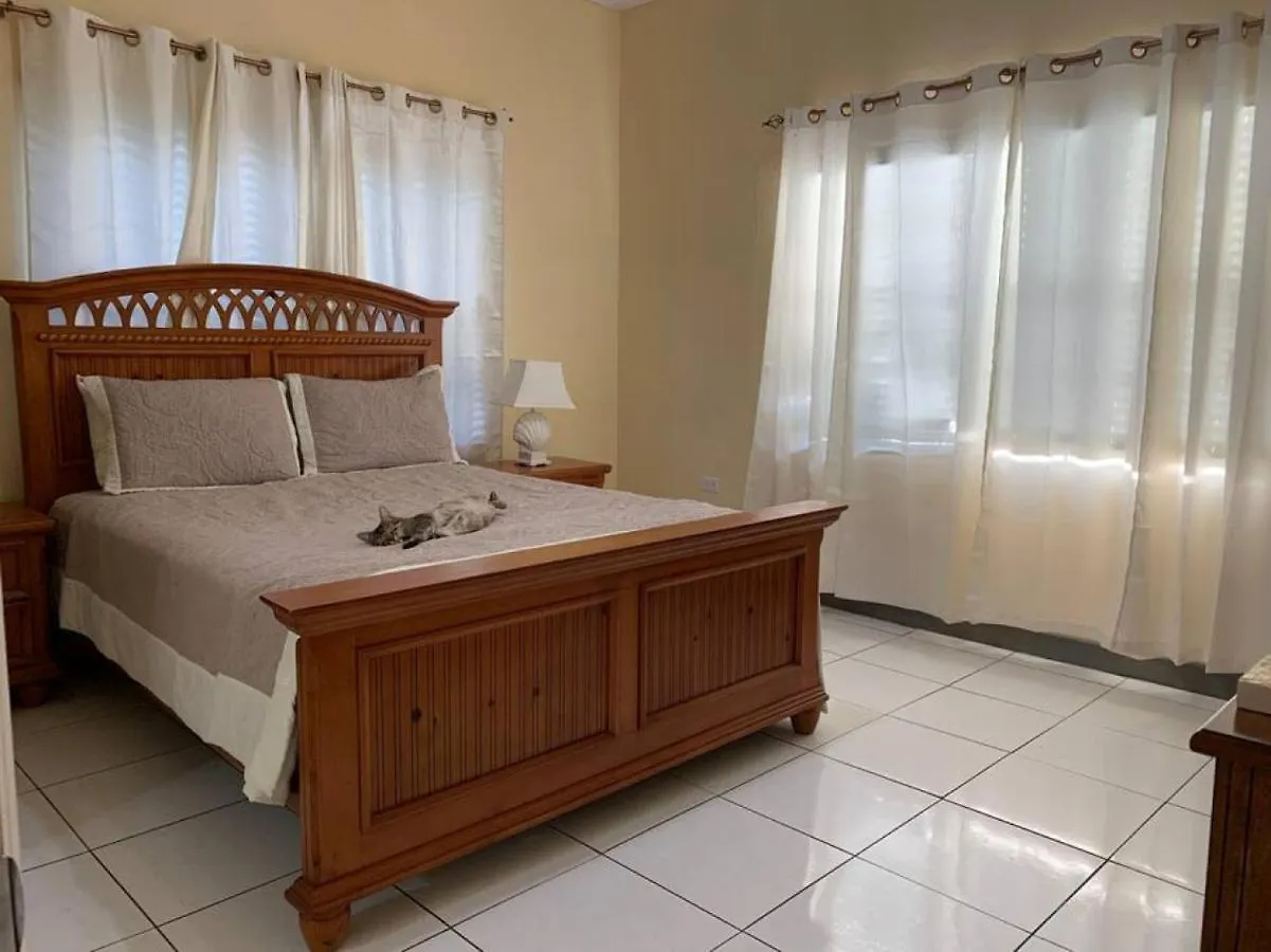 Apartment Suite 3, Blue Pavilion - Steps To Beach - Car, Value, Service West Bay