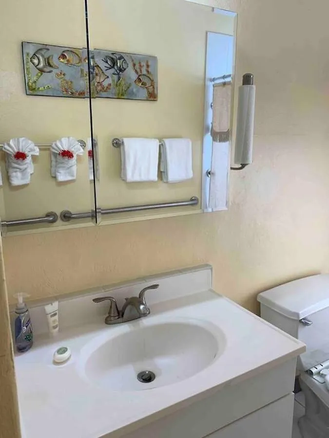 Suite 3, Blue Pavilion - Steps To Beach - Car, Value, Service West Bay