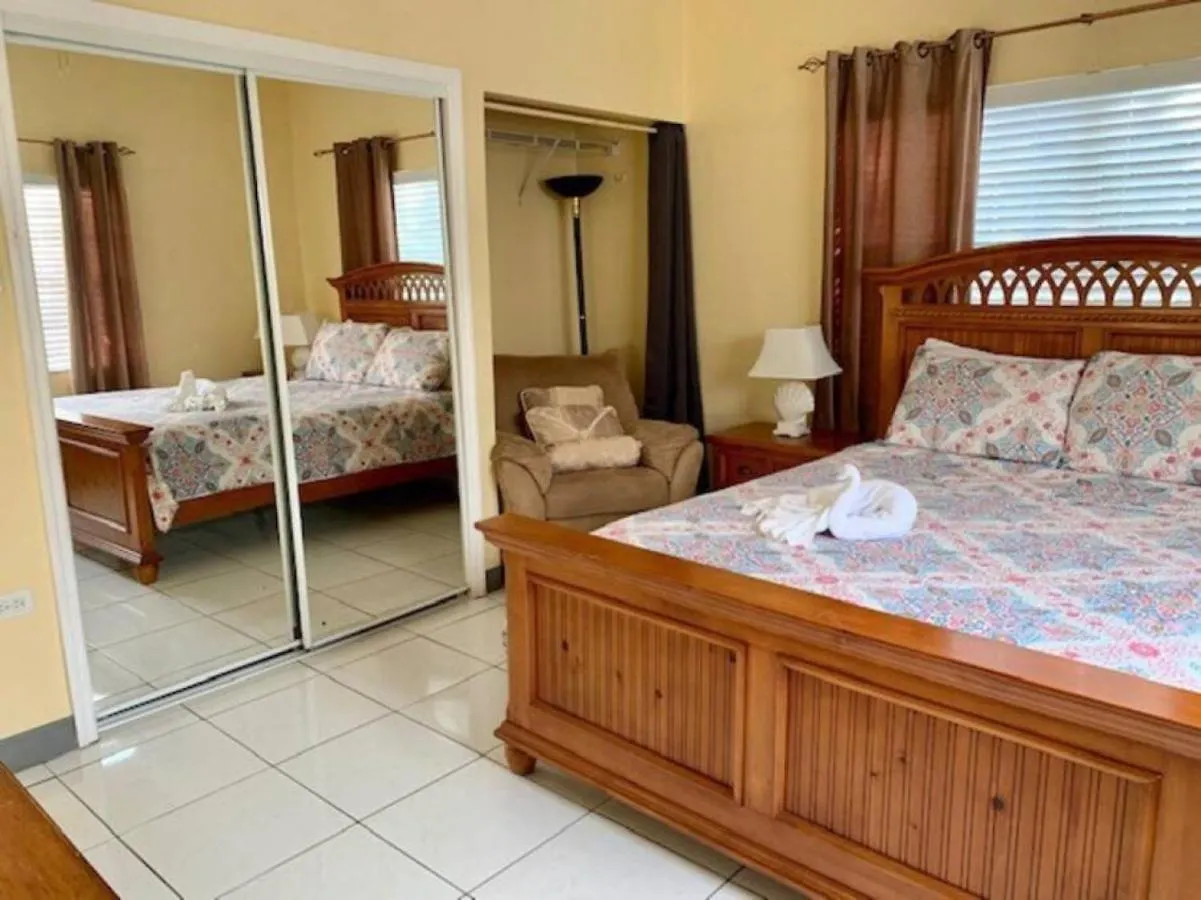 Suite 3, Blue Pavilion - Steps To Beach - Car, Value, Service West Bay